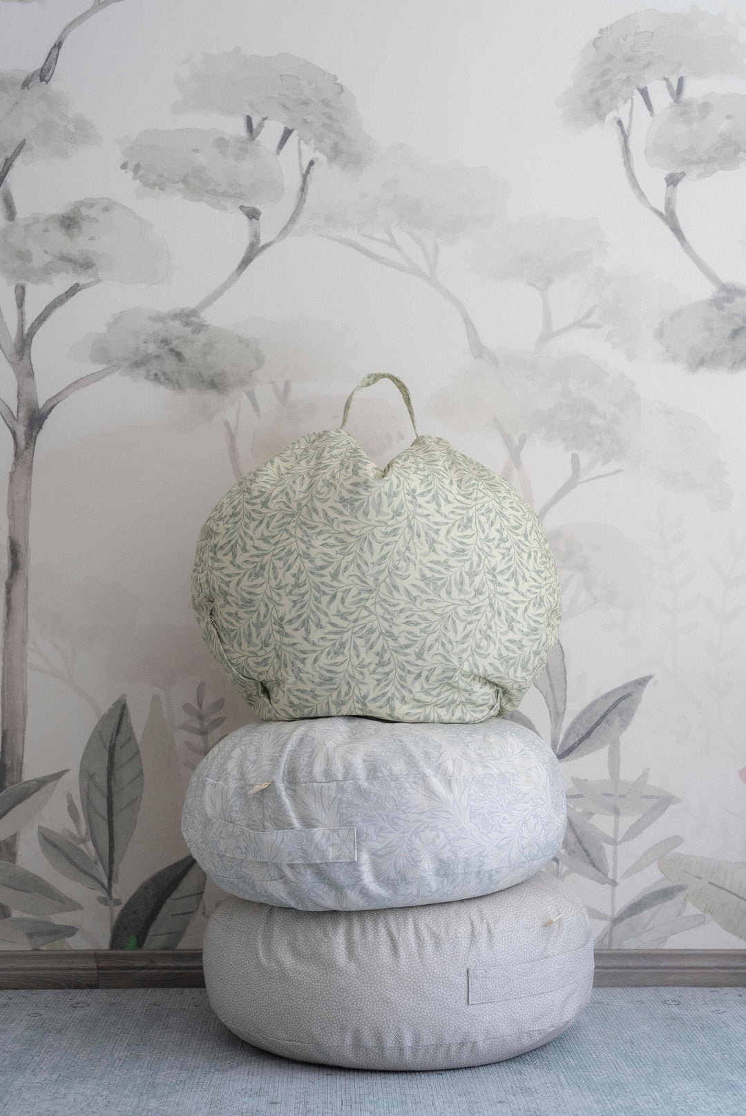 Puf Nube Puntos Gris Piedra Mundo Kaleido 