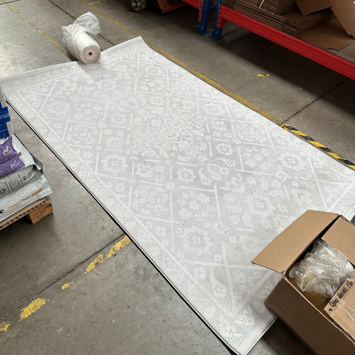 Playmat Amapolas / Líneas y Rombos Gris XL · Con detalle