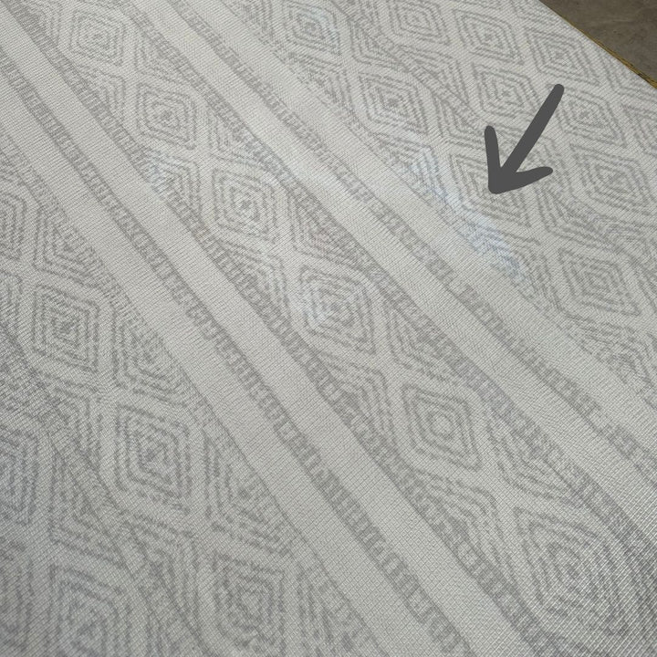 Playmat Amapolas / Líneas y Rombos Gris · Con detalle