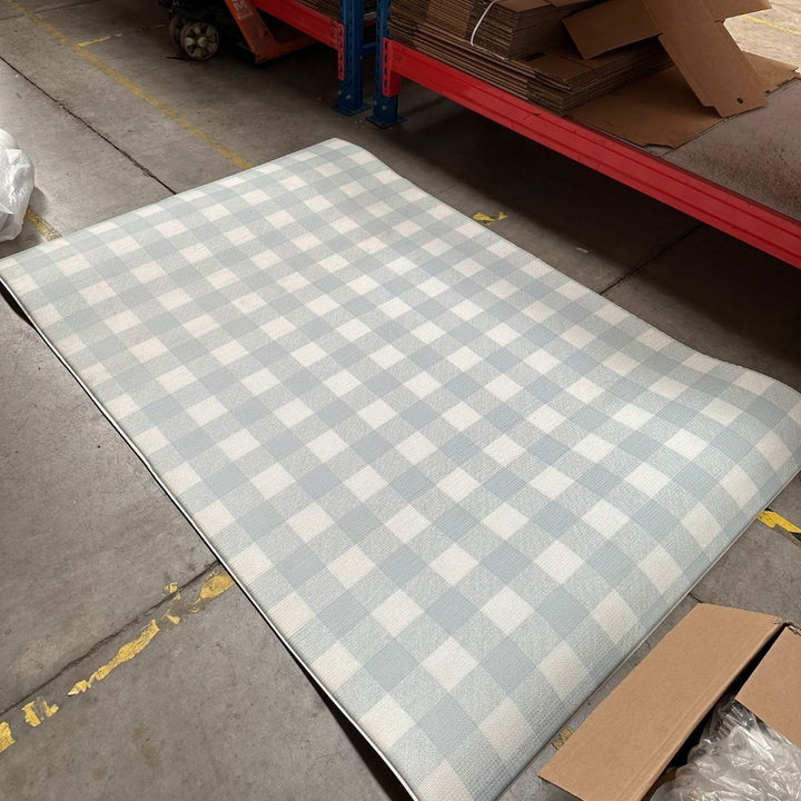 Playmat Flores Lana / Cuadritos Celeste · Con detalle