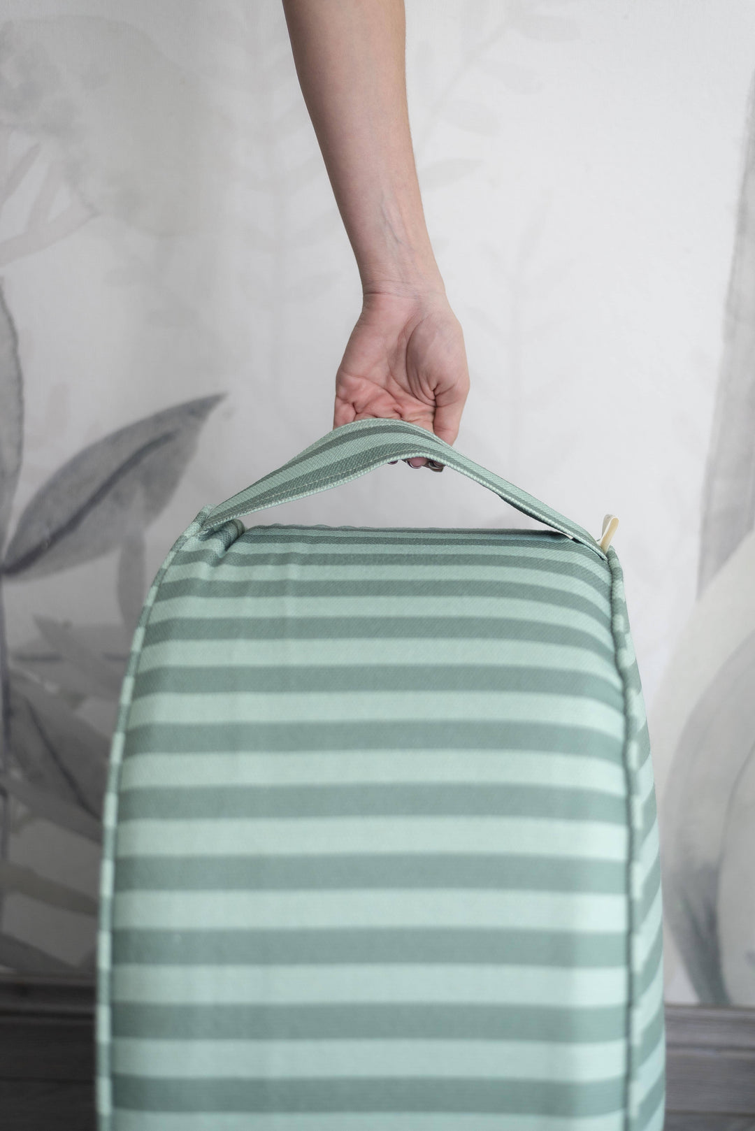 Puf Tambor Rayas Circo Verde Mundo Kaleido 