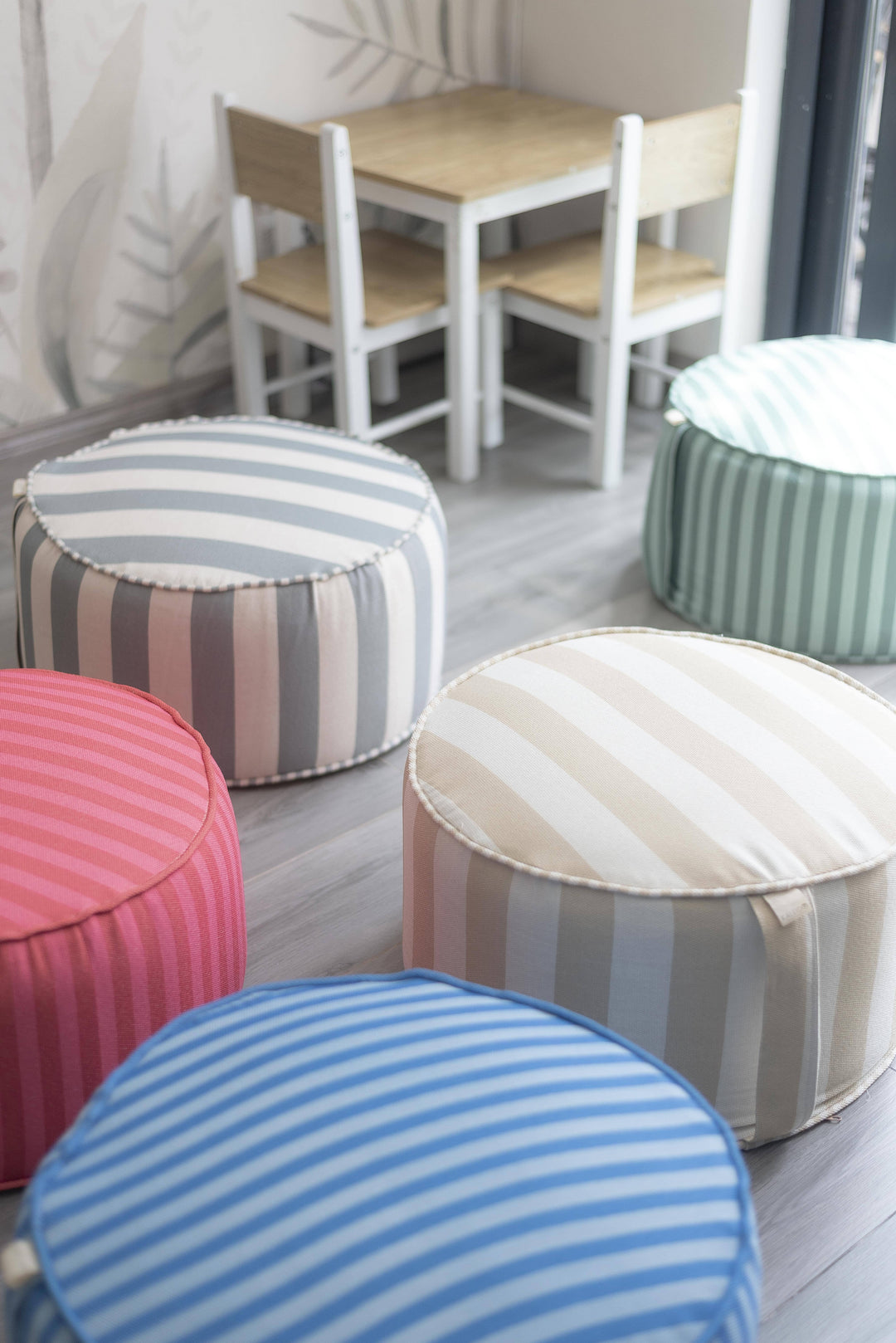 Puf Tambor Rayas Circo Azul Mundo Kaleido 