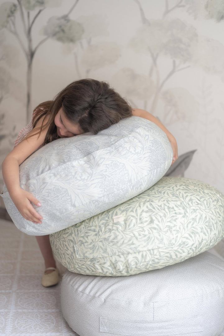 Puf Nube Puntos Gris Piedra Mundo Kaleido 