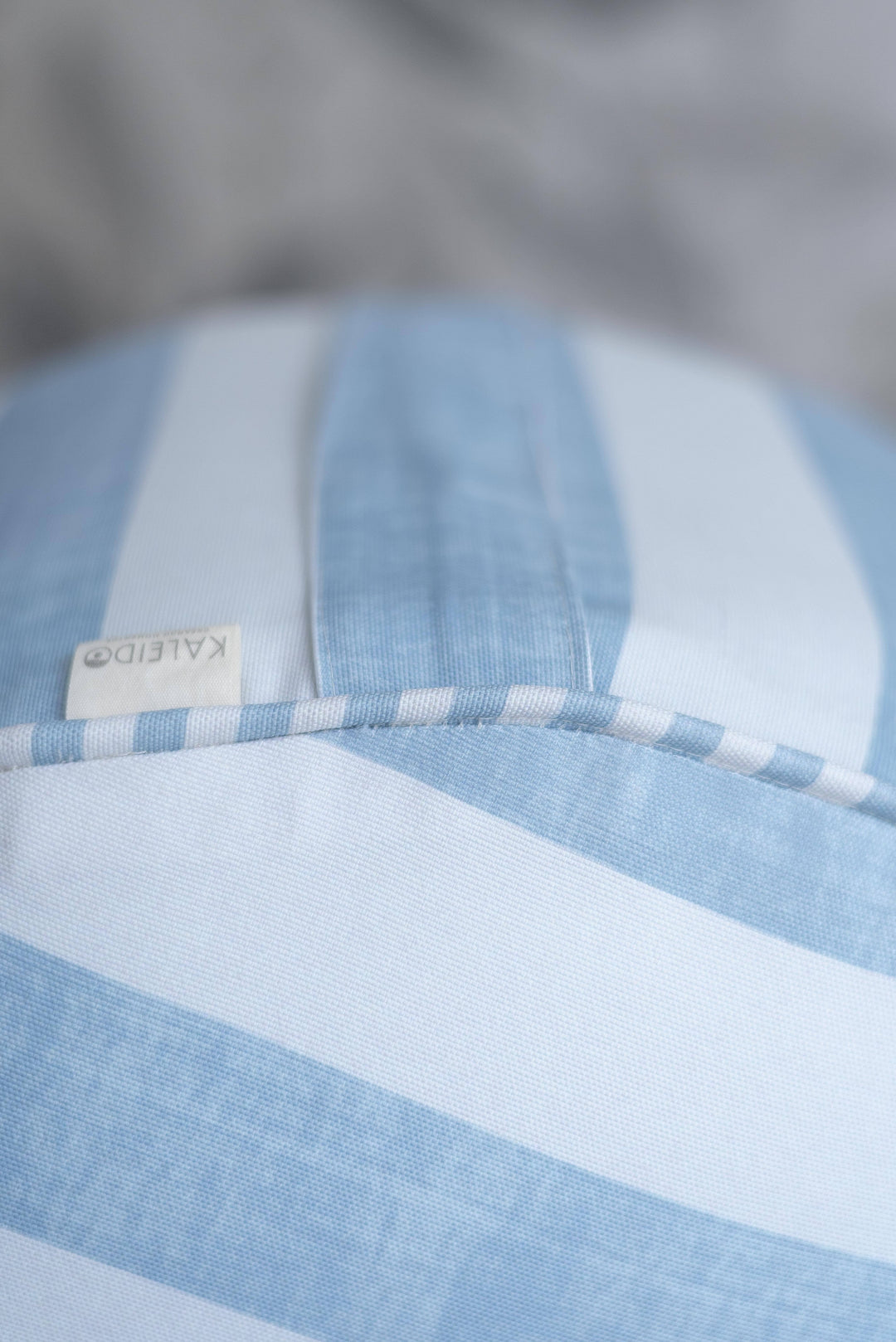 Puf Tambor Rayas Azul Mundo Kaleido 